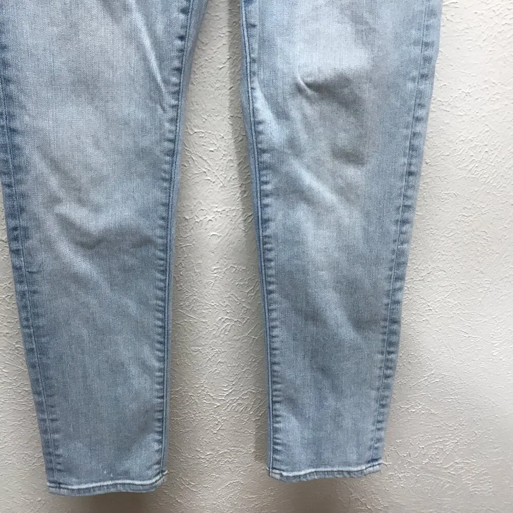 American Eagle Jeans Mens 26x28 Next Level Airflex Slim Mid Rise Light Wash‎